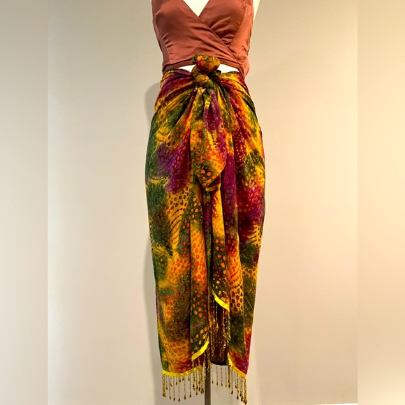 TIFFANYSLABEL TRIBAL-AFRICAN PRINT WRAP/SKIRT CLOTH W/GOLD TRIM APPLICATION - Picture 4 of 5